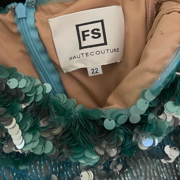 Ladies sequins party dress - Picture 3 of 3